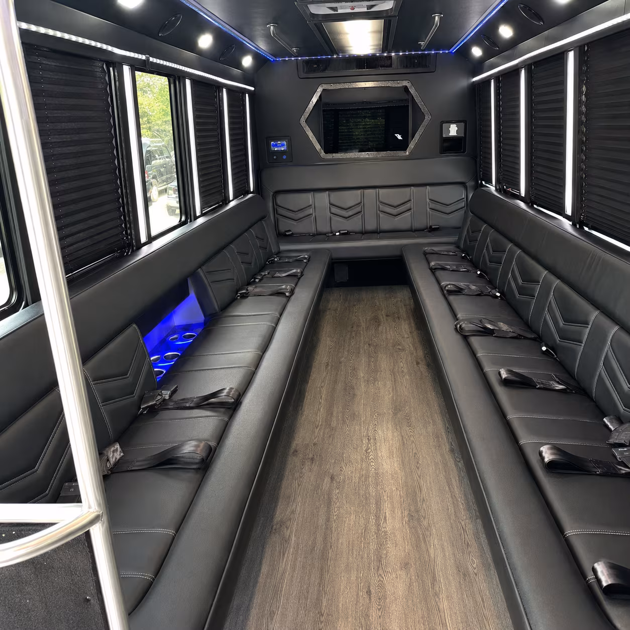 bachelorette party bus rentals for a night out in miami