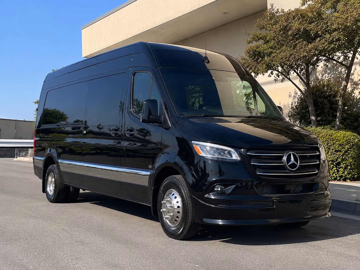 book a bus for your next birthday 1