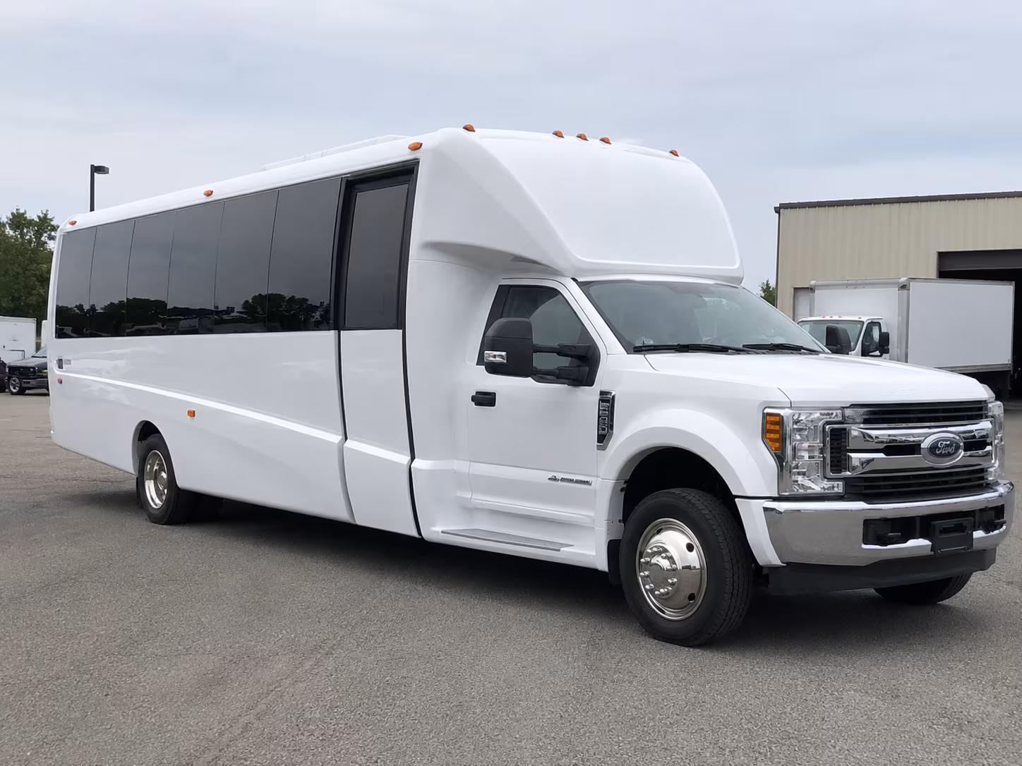 book a bus for your next wedding 2