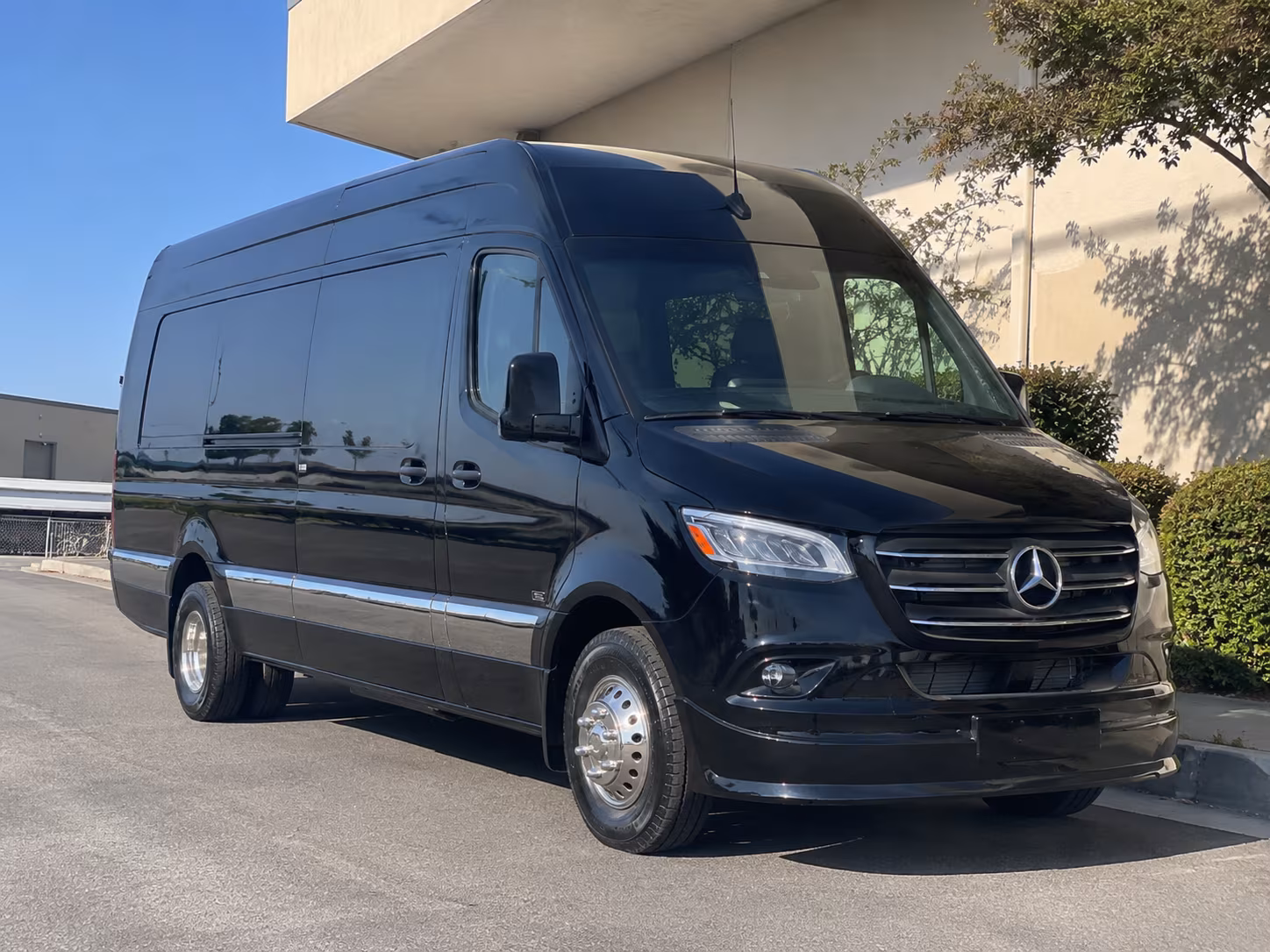 bus rental options for pembroke pines trips