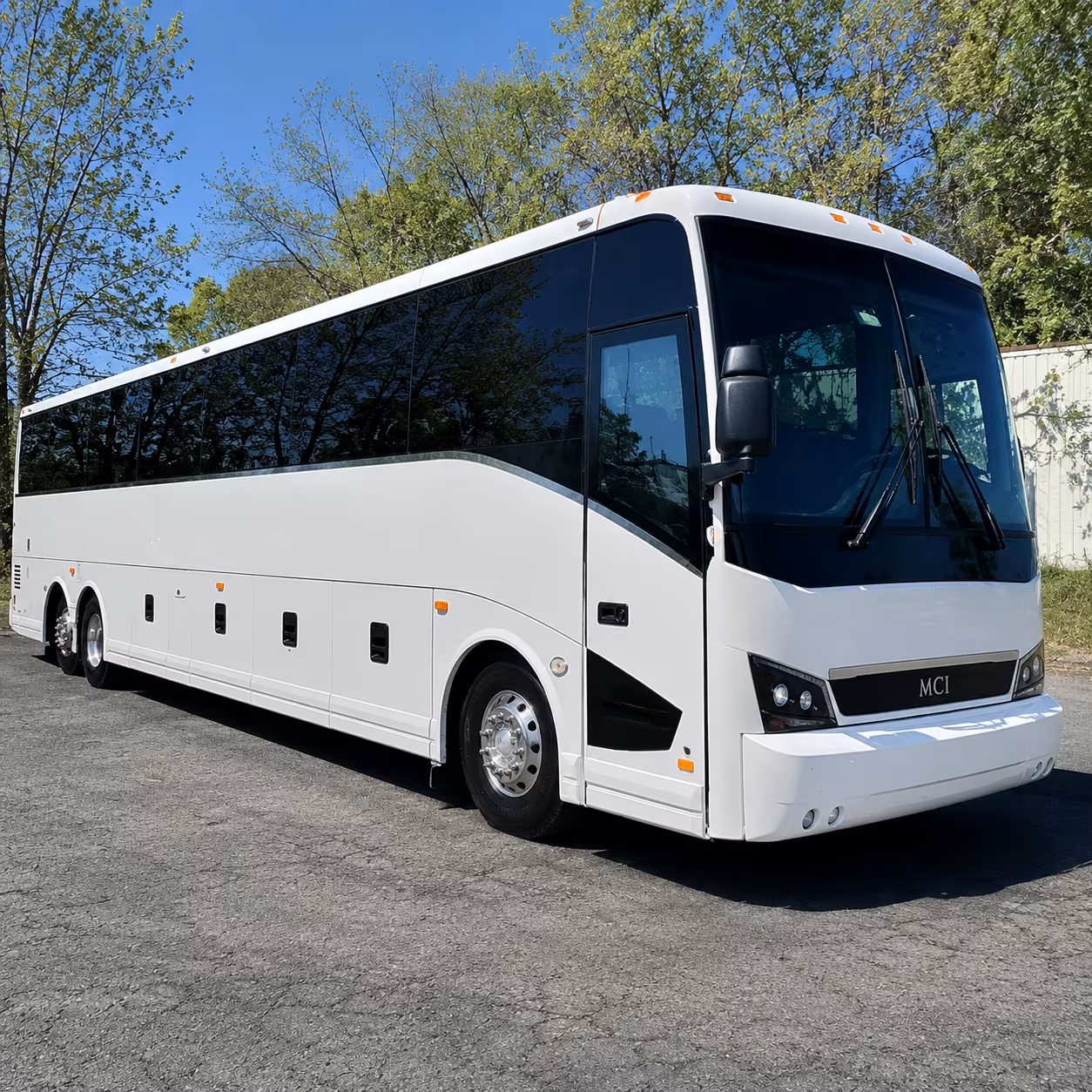 charter buses to fort lauderdale hollywood international airport for corporate groups