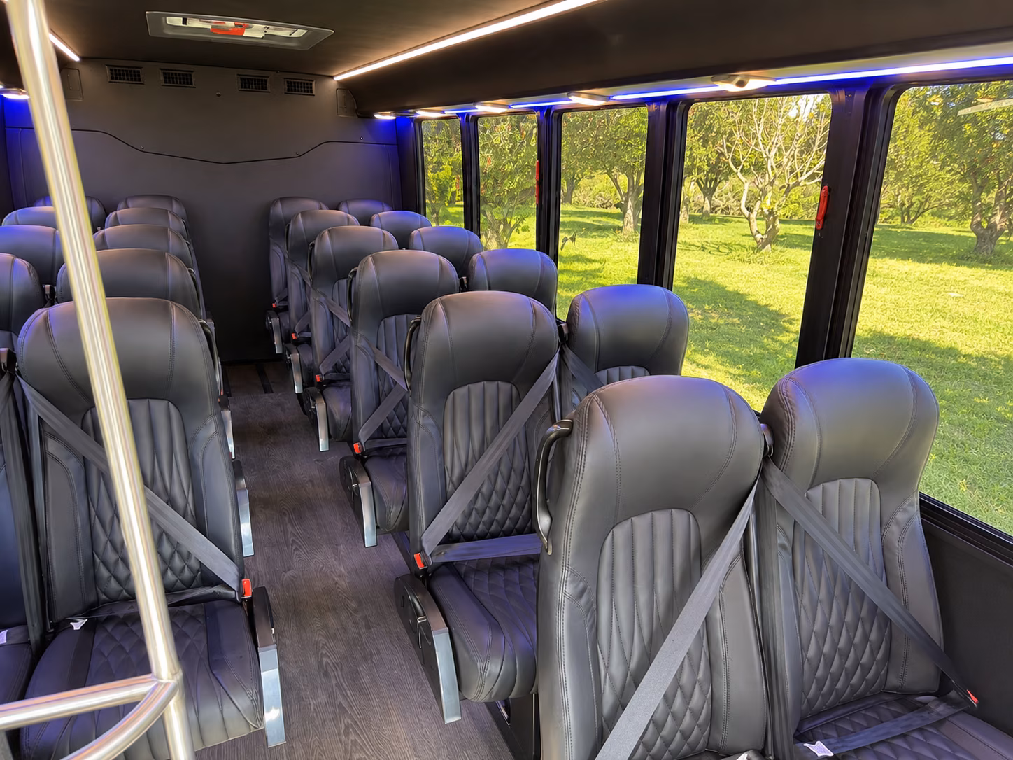 minibuses for executive delegations and small corporate groups in pembroke pines