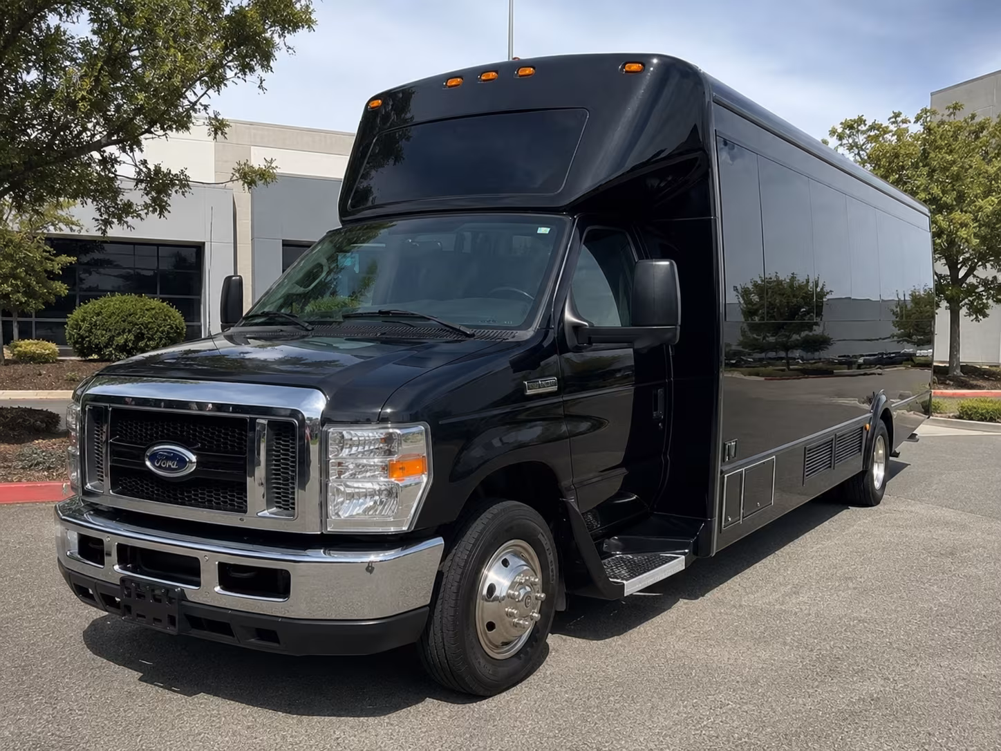 pembroke pines new years eve party bus rental